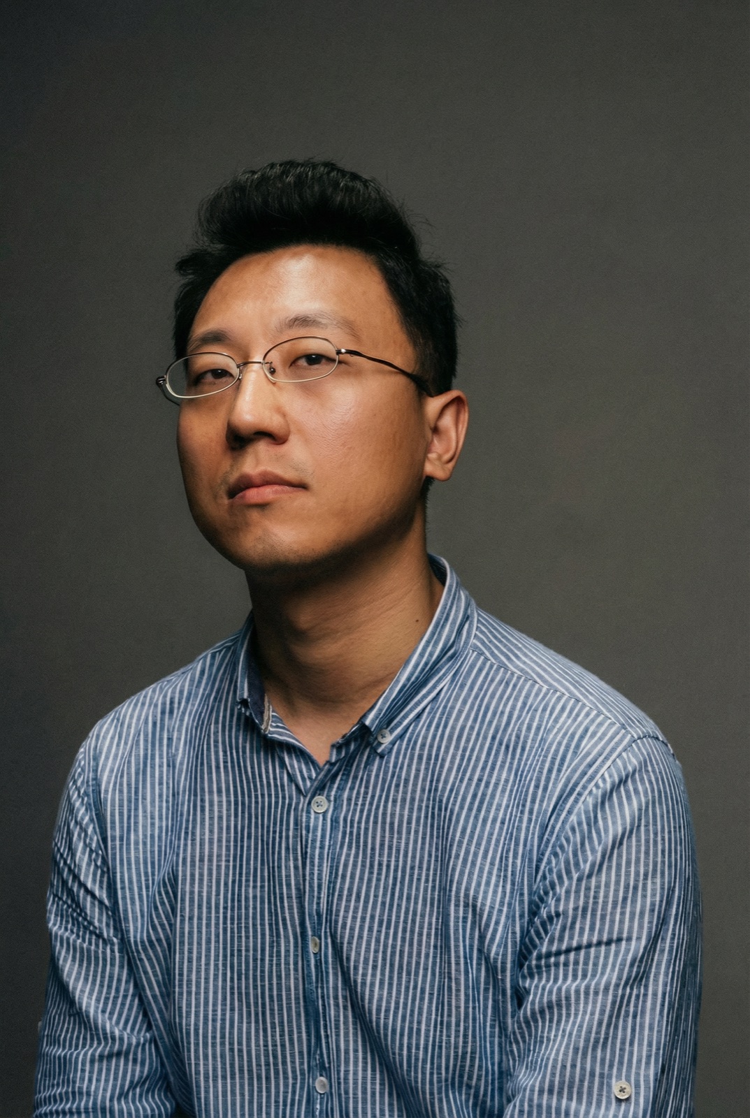 何发肖像，跨媒介艺术家与P4剧场长期主理人